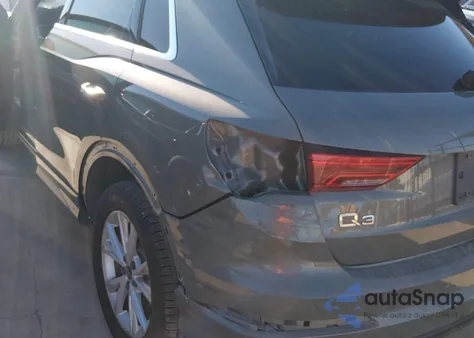 2022 Audi Q3 Premium Plus 45 Tfsi S Line Quattro Tiptronic z USA, uszkodzony, nr VIN WA1EECF37N1070052